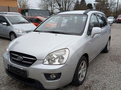Gebraucht Kia Carens 144 PS (105 kW) 2009 Silber Van / Kleinbus