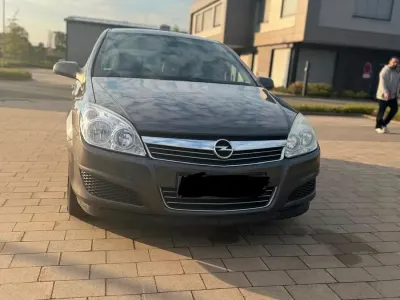 Gebraucht Opel Astra 110 PS (80 kW) 2009 Kleinwagen