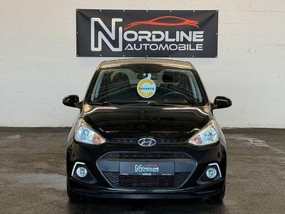 Gebraucht Hyundai i10 Passion 67 PS (49 kW) 2016 Schwarz Kleinwagen