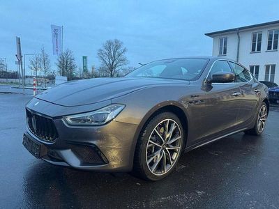 Grau Gebraucht 2023 Maserati Ghibli Limousine | 56.980 €