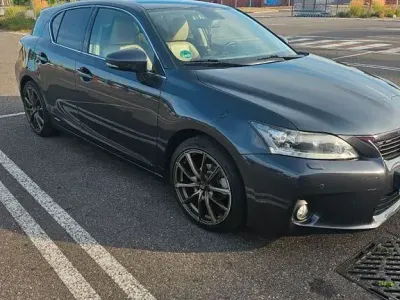 Gebraucht Lexus CT200h Luxury Line 136 PS (100 kW) 2011 Schwarz Limousine