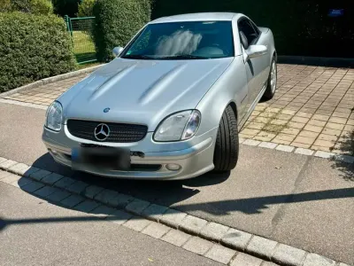 Gebraucht Mercedes SLK230 197 PS (144 kW) 2003 Silber Cabrio