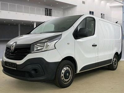 Second-hand Renault Trafic 90 CP (66 kW) 2016 Alb Monovolum