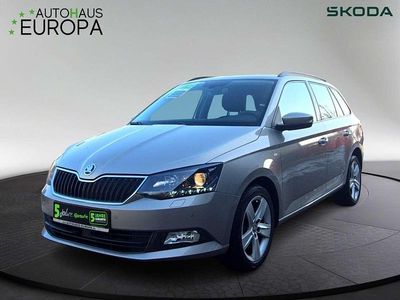 Cappuccinobeige metallic Gebraucht 2017 Skoda Fabia Ambition Kombi | 9.990 € (Fairer Preis)