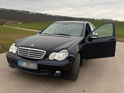 Gebraucht Mercedes C180 143 PS (105 kW) 2006 Blau Limousine