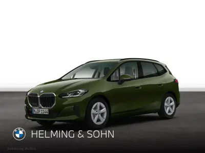 Gebraucht BMW 220 Active Tourer 156 PS (114 kW) 2025 Grün Van / Kleinbus
