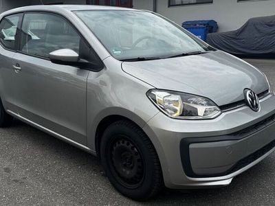 Grau Gebraucht 2018 VW up! move up! Kleinwagen | 3.500 € (Fairer Preis)