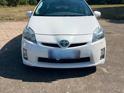 Gebraucht Toyota Prius TEC-Edition 99 PS (72 kW) 2010 Weiß Kleinwagen