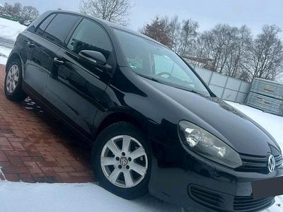 Gebraucht VW Golf VI 105 PS (77 kW) 2010 Schwarz Kleinwagen