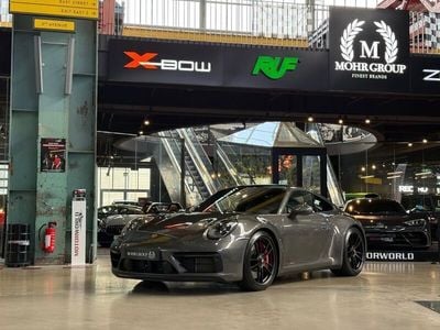 Porsche 911 Carrera GTS