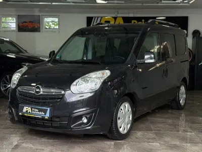 Gebraucht Opel Combo Edition 120 PS (88 kW) 2017 Schwarz Van / Kleinbus