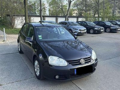 Usata VW Golf IV Comfortline 140 CV (102 kW) 2004 Nero Berlina