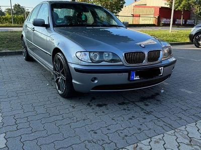 BMW 320
