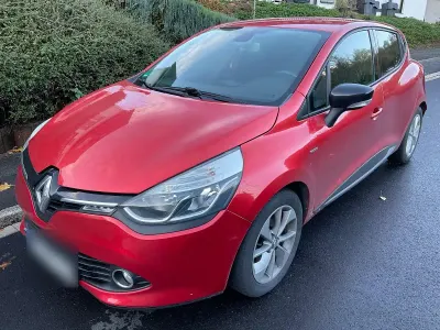 Używany Renault Clio IV LIMITED 118 KM (86 kW) 2015 Czerwony Hatchback