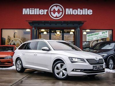 Candy weiß Gebraucht 2018 Skoda Superb Style Kombi | 18.900 € (Fairer Preis)
