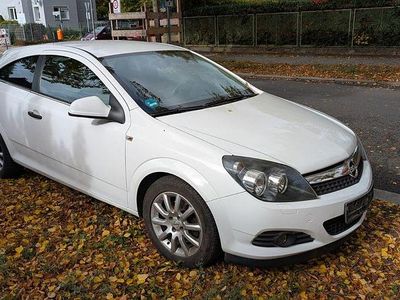 Opel Astra GTC