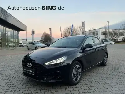 Neu Hyundai i30 140 PS (102 kW) 2025 Schwarz Kombi