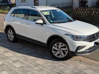 Gebraucht VW Tiguan Move 150 PS (110 kW) 2023 Weiß SUV