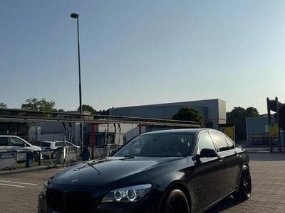 BMW 730