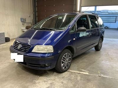 Blau Gebraucht 2002 VW Sharan Family Van / Kleinbus | 3.990 € (Fairer Preis)
