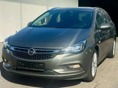 Gebraucht Opel Astra Innovation 150 PS (110 kW) 2016 Quarz grau Kombi