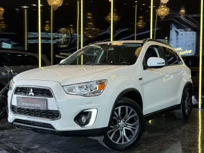 Usata Mitsubishi ASX 117 CV (86 kW) 2016 Bianco SUV