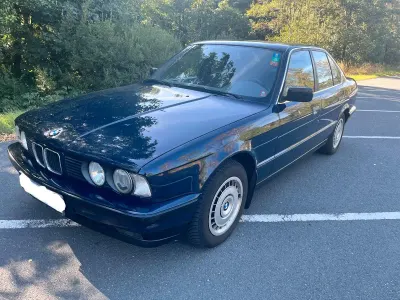 Gebraucht BMW 525 192 PS (141 kW) 1993 Blau Limousine
