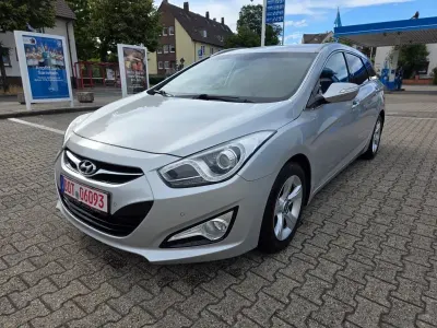 Gebraucht Hyundai i40 Style 136 PS (100 kW) 2013 Silber Kombi