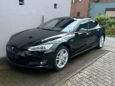 Gebraucht Tesla Model S 284 kW (387 PS) 2015 Schwarz Kleinwagen