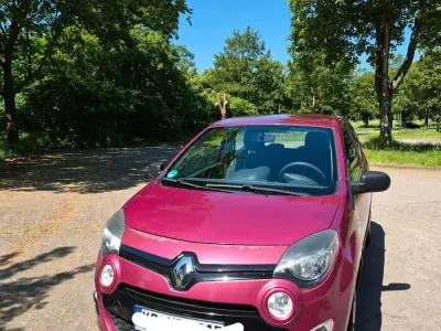 Gebraucht Renault Twingo Expression 75 PS (55 kW) 2012 Rot Kleinwagen