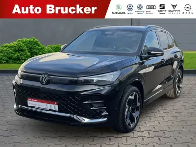 Neu VW Tiguan R-line 150 PS (110 kW) 2026 Grenadillschwarz metallic SUV