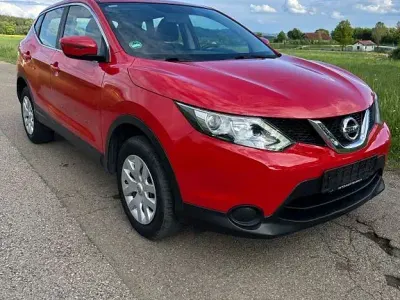 Gebraucht Nissan Qashqai Visia 116 PS (85 kW) 2016 Rot SUV