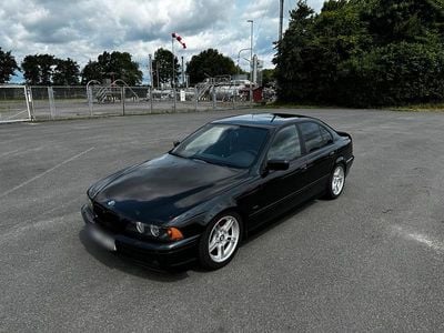 BMW 525