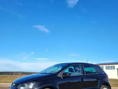 Gebraucht VW Polo Team 69 PS (50 kW) 2010 Schwarz Kleinwagen