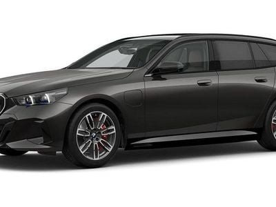 Gebraucht BMW 550e Comfort Edition 489 PS (359 kW) 2025 Grau Kombi