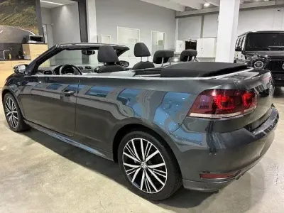 Gebraucht VW Golf Cabriolet Allstar 125 PS (91 kW) 2016 Grau Cabrio