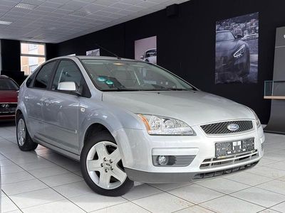 Silber Gebraucht 2007 Ford Focus Style Limousine | 4.990 € (Etwas zu teuer)