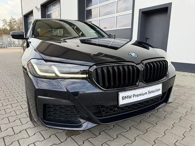 Usado BMW 545e M Sport 394 CV (289 kW) 2022 Negro Berlina