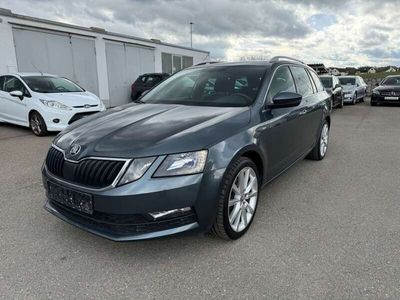 gebraucht Skoda Octavia Combi 2.0 TDI DSG Soleil*1.HAND*PANO*NAV