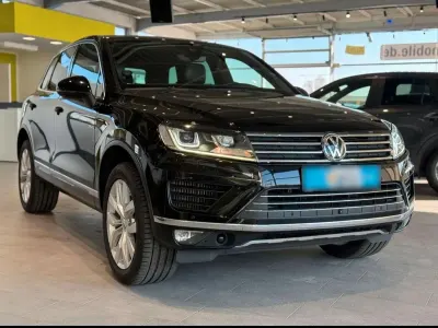 Używany VW Touareg 262 KM (192 kW) 2017 Czarny SUV