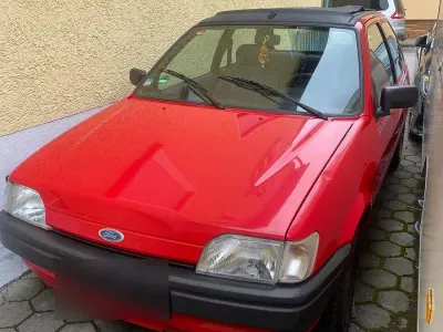 Używany Ford Fiesta 60 KM (44 kW) 1993 Czerwony Hatchback