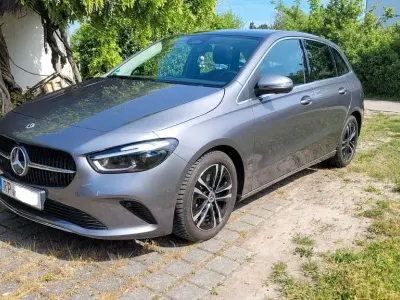 Gebraucht Mercedes B200 Progressive 150 PS (110 kW) 2024 Grau Kleinwagen