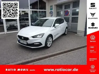 Używany Seat Leon Style 150 KM (110 kW) 2024 Biały Sedan/Limuzyna