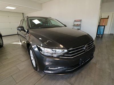 Gebraucht VW Passat Business 150 PS (110 kW) 2022 Grau Kombi