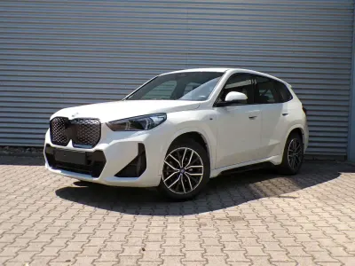 Gebraucht BMW iX1 M Sport 150 kW (204 PS) 2024 Weiß SUV