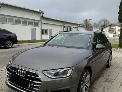 Gebraucht Audi A4 Advanced 204 PS (150 kW) 2021 Grau Kombi