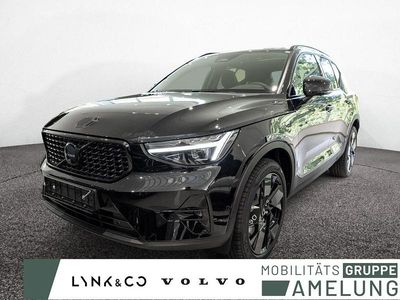 Neu Volvo XC40 Plus 163 PS (119 kW) 2025 Schwarz SUV