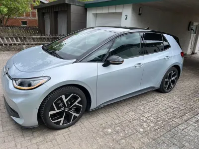 Gebraucht VW ID.3 Pro 150 kW (204 PS) 2025 Silber Kleinwagen