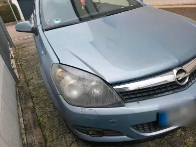 Używany Opel Astra Cabriolet 140 KM (102 kW) 2007 Niebieski Kabriolet