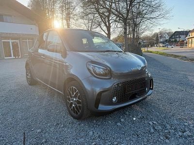 Grau Gebraucht 2021 Smart ForTwo Coupé Kleinwagen | 12.400 € (Fairer Preis)